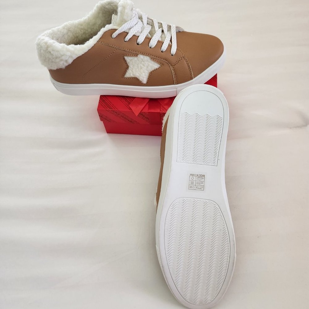 Women's Portland Brown Sneakers- white/gold laces . Sz 9. Excellent Condition - Picture 12 of 14